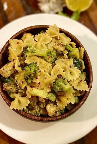 chicken broccoli pasta