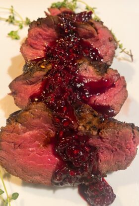 elk tenderloin with blackberry bourbon sauce