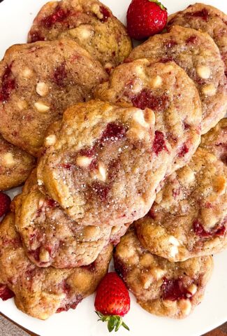 roasted strawberry white chocolate chip cookies