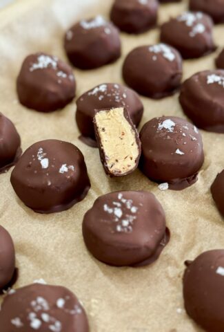 peanut butter protein bites