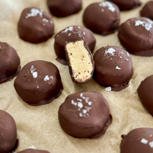 peanut butter protein bites