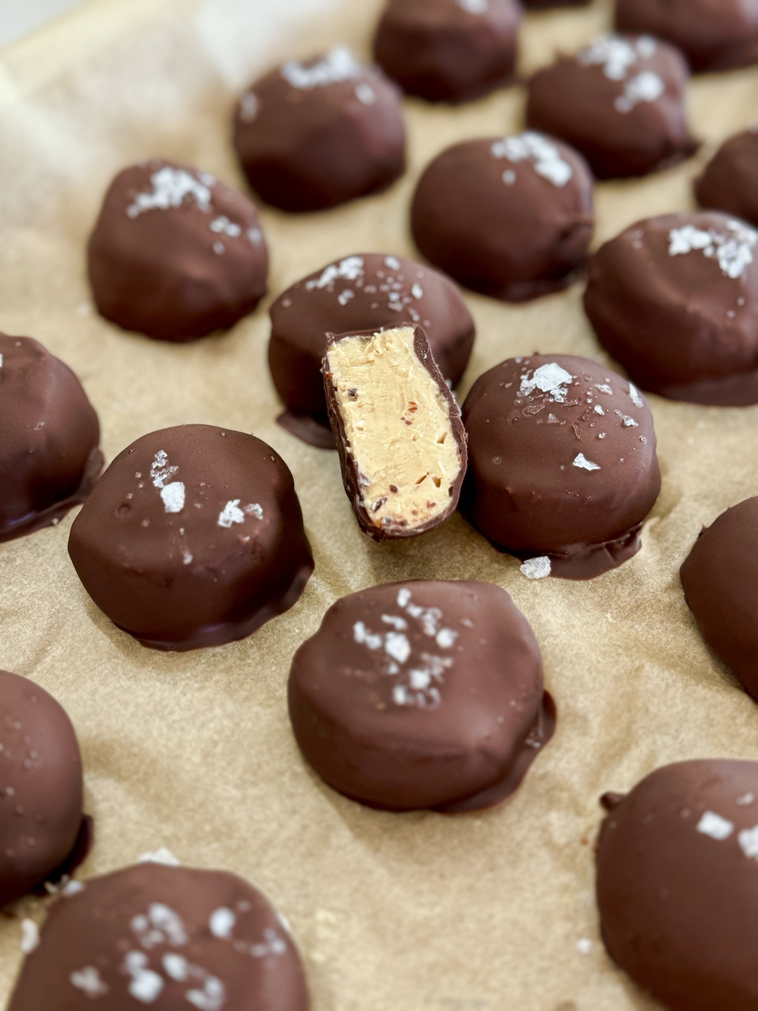 peanut butter protein bites